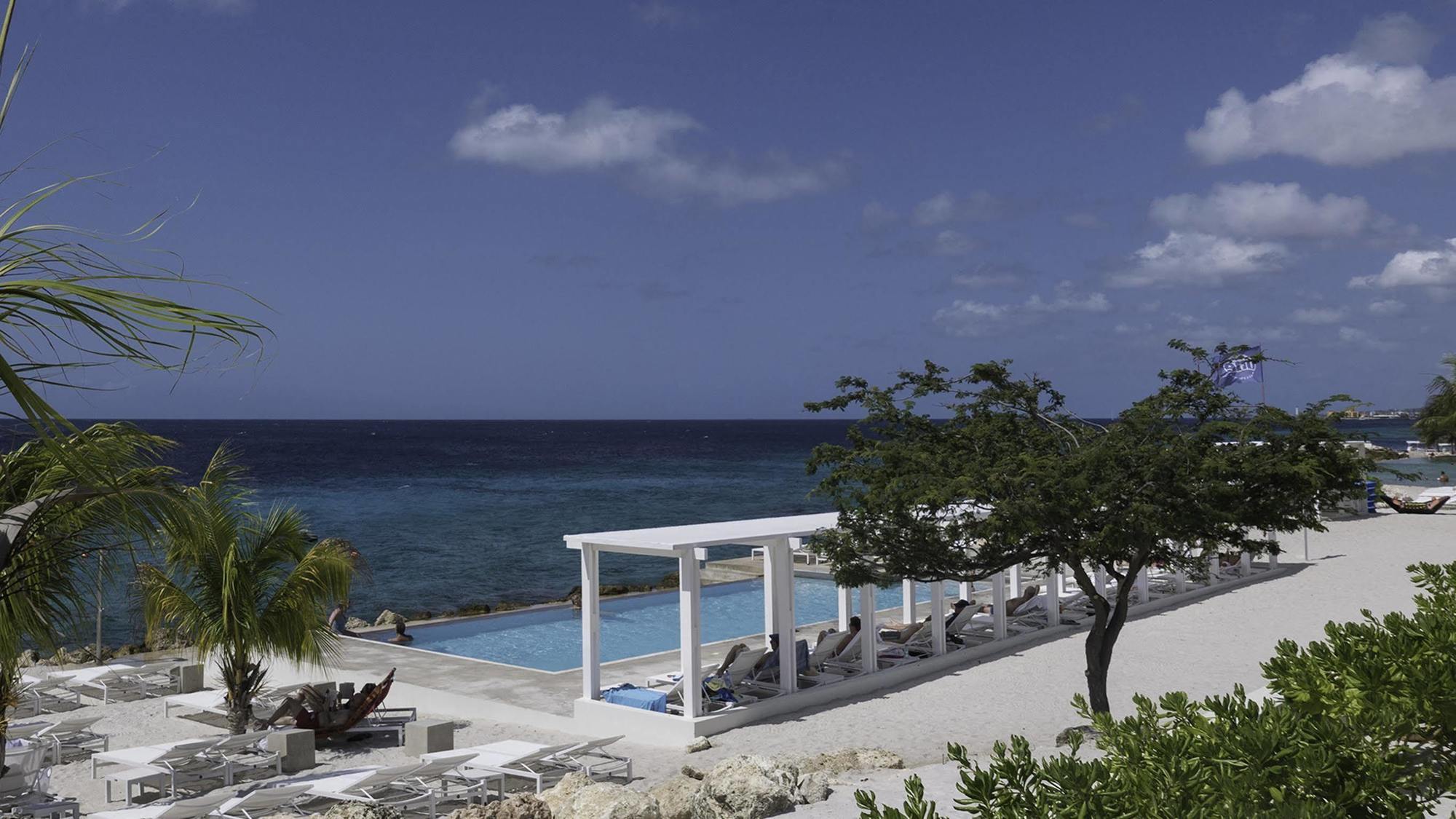 Papagayo Beach Resort (Adults Only) Willemstad Exteriör bild