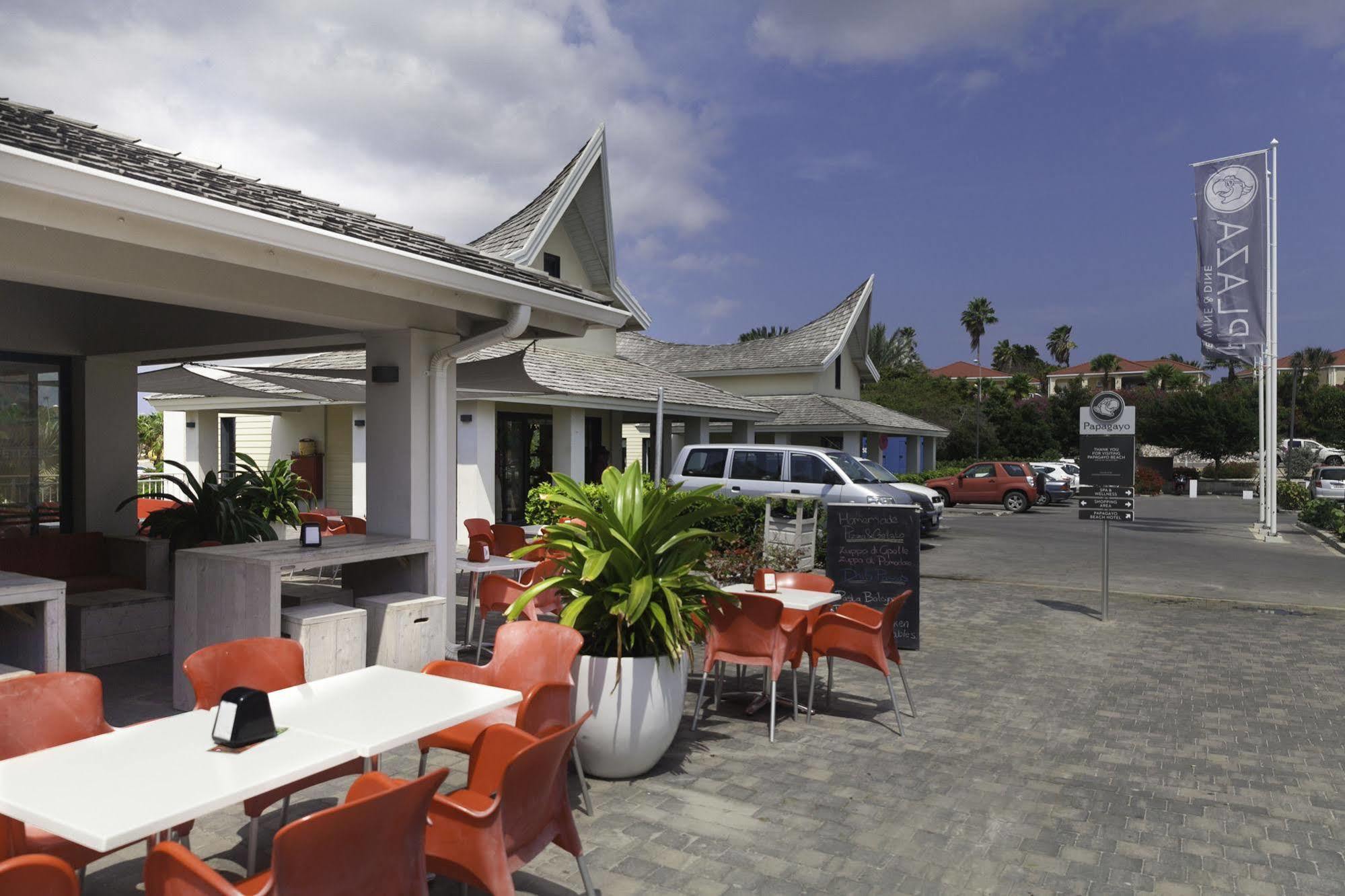 Papagayo Beach Resort (Adults Only) Willemstad Exteriör bild